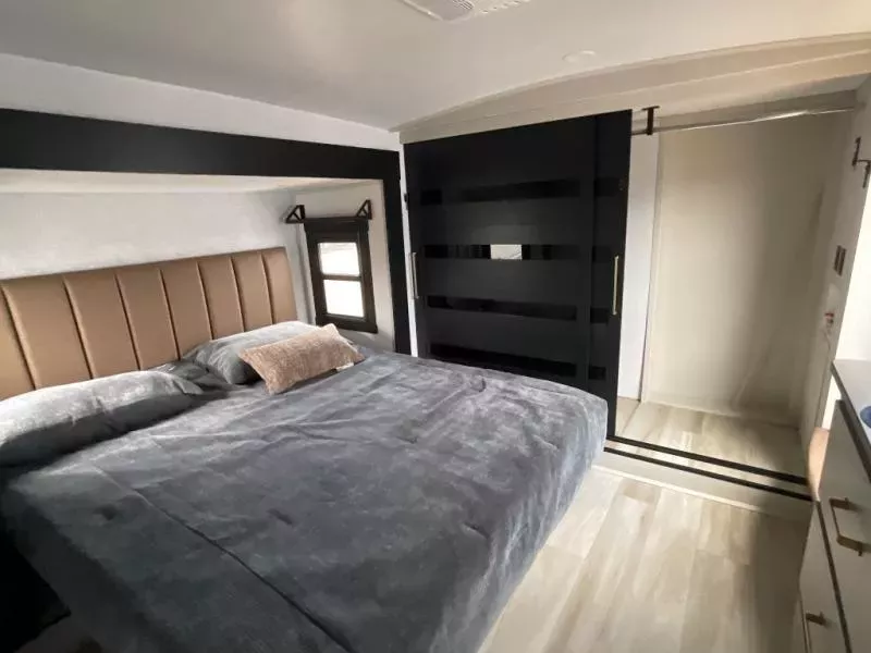 new Fifth Wheel Trailers Forest River Wildwood Heritage Glen for sale, in Laredo, TX Thumbnail 28