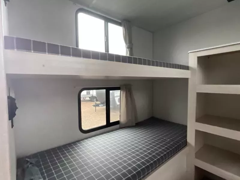 new Travel Trailers Forest River Surveyor Legend X for sale, in Laredo, TX Thumbnail 30