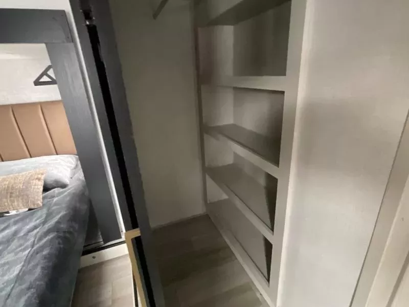 new Fifth Wheel Trailers Forest River Wildwood Heritage Glen for sale, in Laredo, TX Thumbnail 31