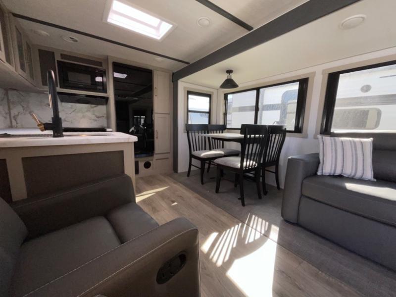 new Travel Trailers Forest River Wildwood Heritage Glen Hyper-Lyte for sale, in Laredo, TX Thumbnail 30