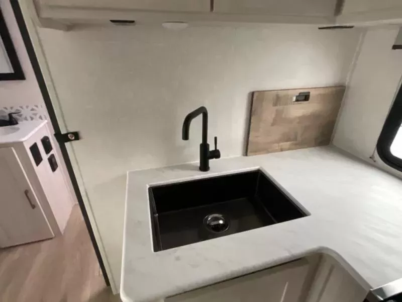 new Travel Trailers Forest River Surveyor Legend X for sale, in Laredo, TX Thumbnail 10