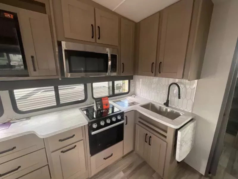 new Fifth Wheel Trailers Grand Design RV Reflection 150 Series for sale, in Laredo, TX Thumbnail 28