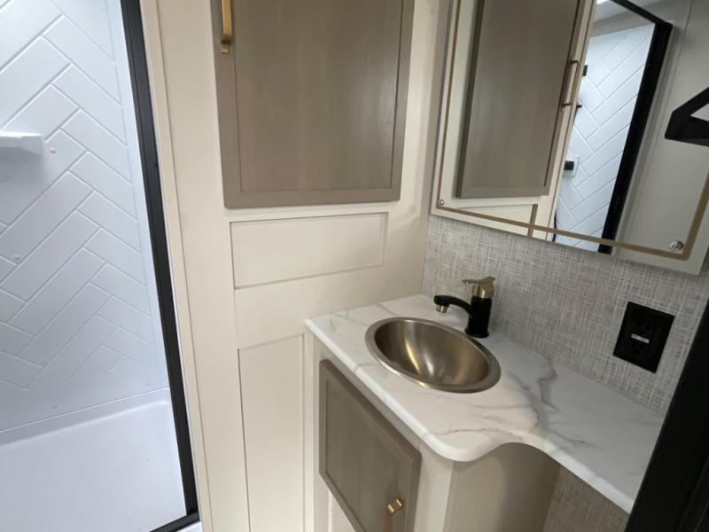 new Travel Trailers Forest River Wildwood Heritage Glen for sale, in Laredo, TX Thumbnail 30