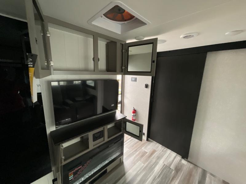 new Travel Trailers Jayco Jay Feather for sale, in Laredo, TX Thumbnail 39