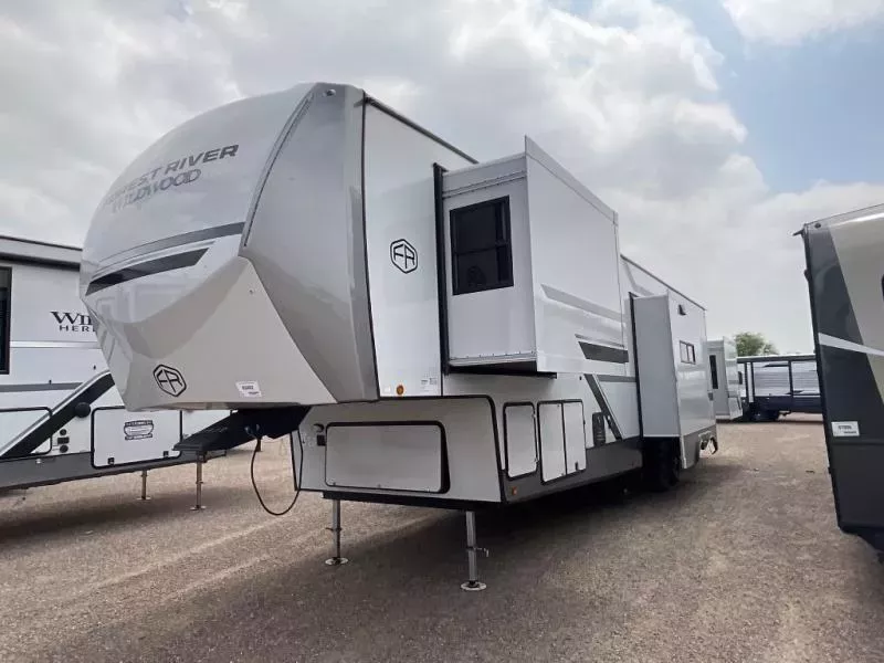 new Fifth Wheel Trailers Forest River Wildwood Heritage Glen for sale, in Laredo, TX Thumbnail 3