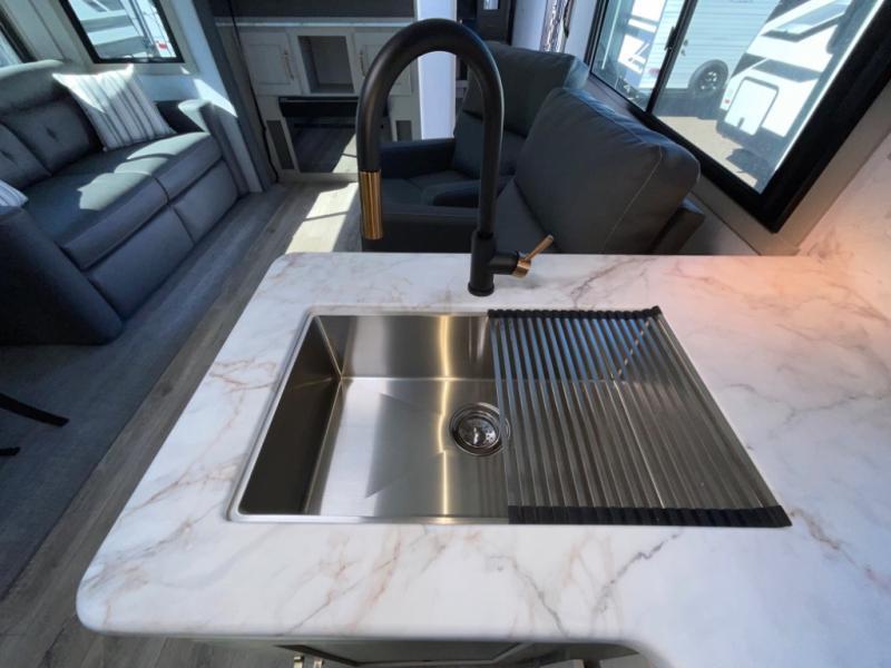 new Travel Trailers Forest River Wildwood Heritage Glen Hyper-Lyte for sale, in Laredo, TX Thumbnail 34