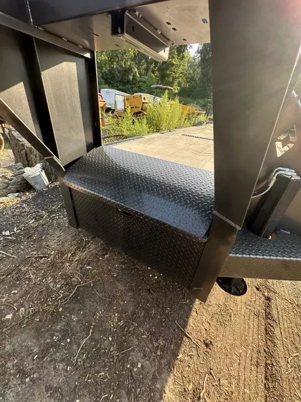 used Equipment / Flatbed Trailers Diamond C Trailers  for sale, in Belmar, NJ Thumbnail 9