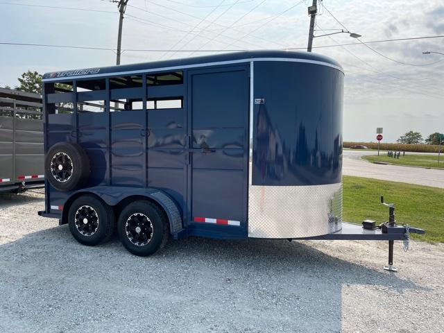 2022 S&S Manufacturing 2 Horse Slant Horse Trailer 2022 S&S Manufacturing 2 Horse Slant Horse Trailer