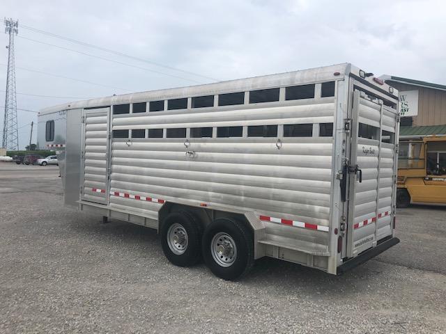 2010 Kiefer Built A2G720Combo Horse Trailer 2010 Kiefer Built A2G720Combo Horse Trailer