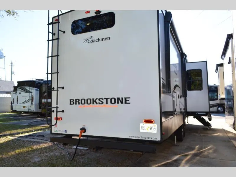 used Fifth Wheel Trailers Coachmen Brookstone for sale, in Titusville, FL Thumbnail 5