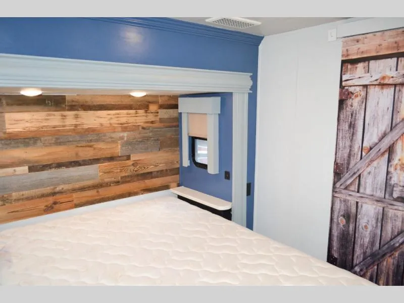 used Fifth Wheel Trailers Forest River Cedar Creek Hathaway Edition for sale, in Titusville, FL Thumbnail 23