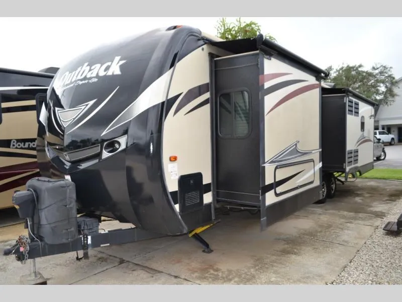 used Travel Trailers Keystone RV OUTBACK SUPERLITE for sale, in Titusville, FL Thumbnail 3