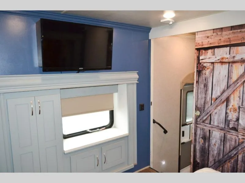 used Travel Trailers Forest River Cedar Creek Hathaway Edition for sale, in Titusville, FL Thumbnail 25