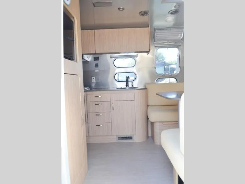 used Travel Trailers Other Flying Cloud for sale, in Titusville, FL Thumbnail 5