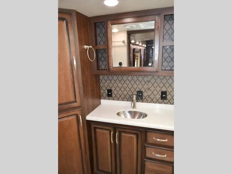 used Fifth Wheel Trailers Heartland RV Landmark 365 for sale, in Titusville, FL Thumbnail 27