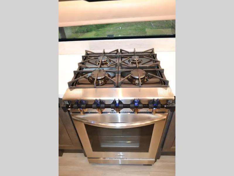 used Travel Trailers Vanleigh RV Beacon for sale, in Titusville, FL Thumbnail 9