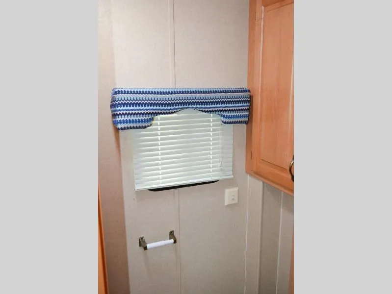 used Fifth Wheel Trailers Carriage Inc. Cameo for sale, in Titusville, FL Thumbnail 20