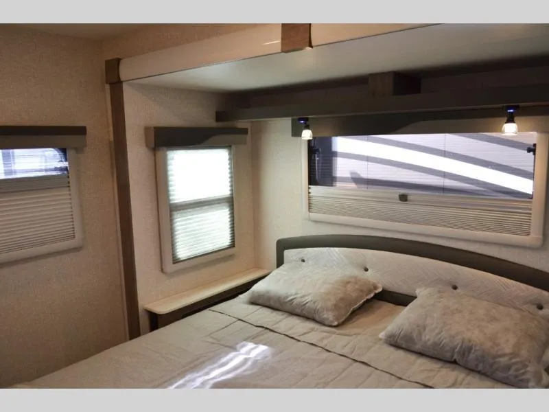 used Travel Trailers Lance Lance Travel Trailers for sale, in Titusville, FL Thumbnail 19