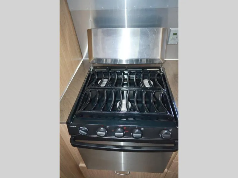 used Travel Trailers Other Flying Cloud for sale, in Titusville, FL Thumbnail 10