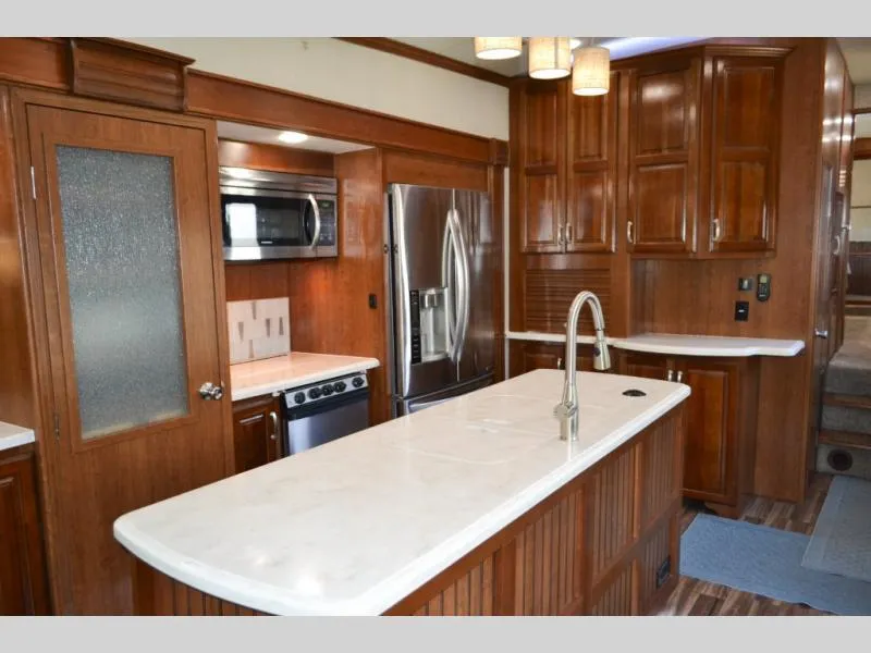 used Fifth Wheel Trailers Forest River Cardinal for sale, in Titusville, FL Thumbnail 11