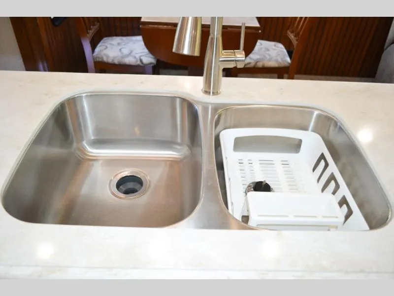 used Travel Trailers Forest River Cardinal for sale, in Titusville, FL Thumbnail 16