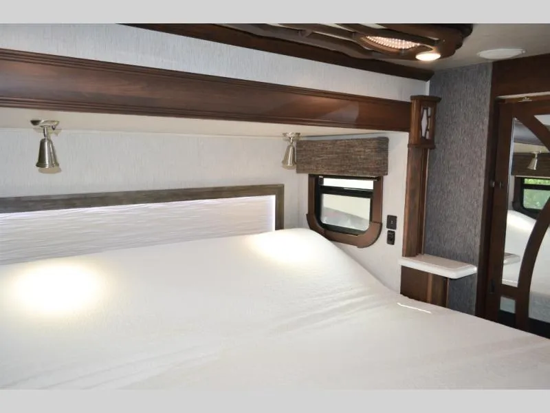 used Fifth Wheel Trailers Heartland RV Landmark 365 for sale, in Titusville, FL Thumbnail 23