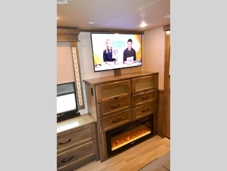 used Fifth Wheel Trailers Vanleigh RV Beacon for sale, in Titusville, FL Thumbnail 24