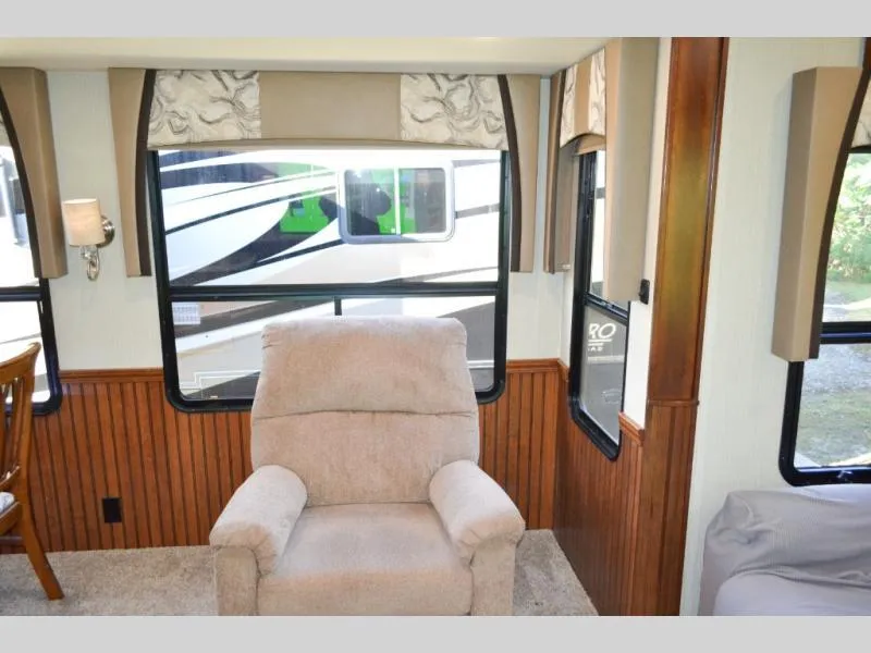 used Travel Trailers Forest River Cardinal for sale, in Titusville, FL Thumbnail 8