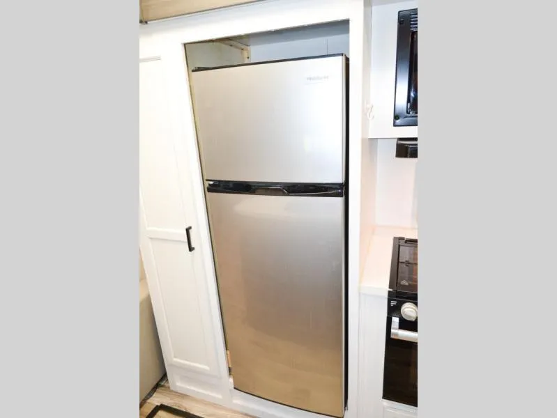 used Travel Trailers Venture SportTrek Touring Edition for sale, in Titusville, FL Thumbnail 12