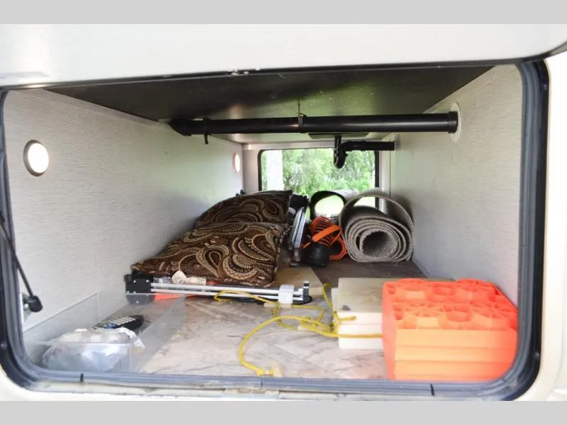 used Fifth Wheel Trailers Heartland RV Landmark 365 for sale, in Titusville, FL Thumbnail 32