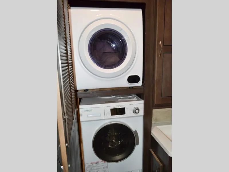 used Fifth Wheel Trailers Forest River Cedar Creek Hathaway Edition for sale, in Titusville, FL Thumbnail 22