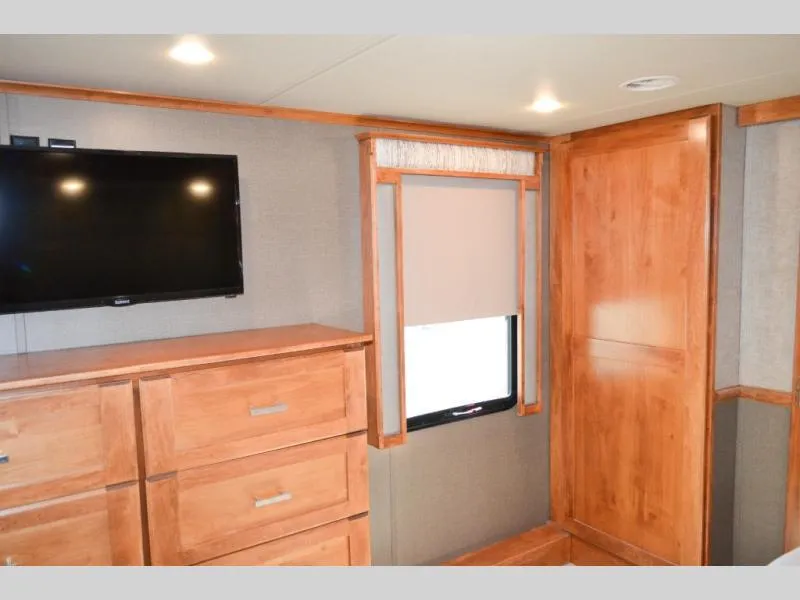 used Travel Trailers Vanleigh RV Vilano for sale, in Titusville, FL Thumbnail 22