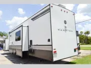 used Travel Trailers CrossRoads RV Hampton for sale, in Titusville, FL Thumbnail 5