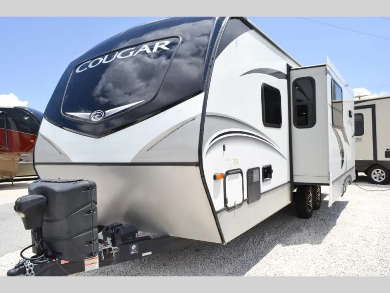 used Travel Trailers Keystone RV Cougar Half-Ton for sale, in Titusville, FL Thumbnail 3
