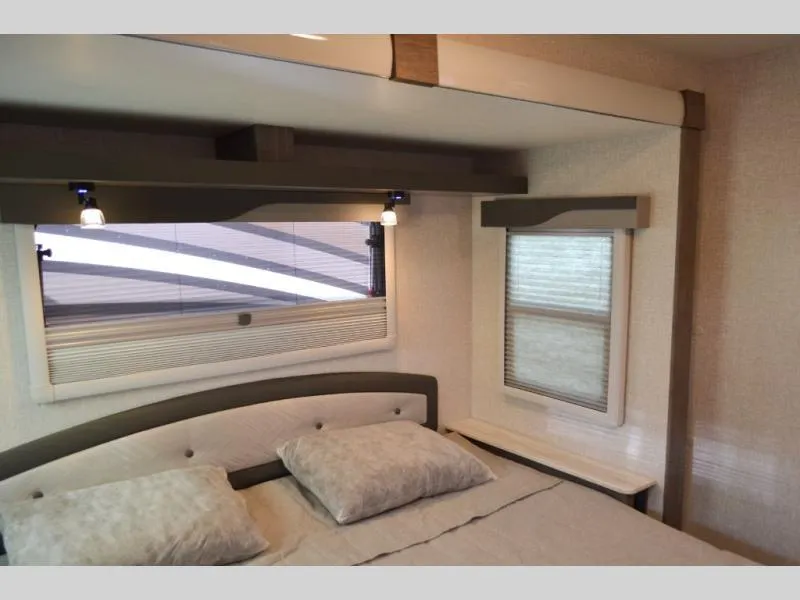 used Travel Trailers Lance Lance Travel Trailers for sale, in Titusville, FL Thumbnail 20