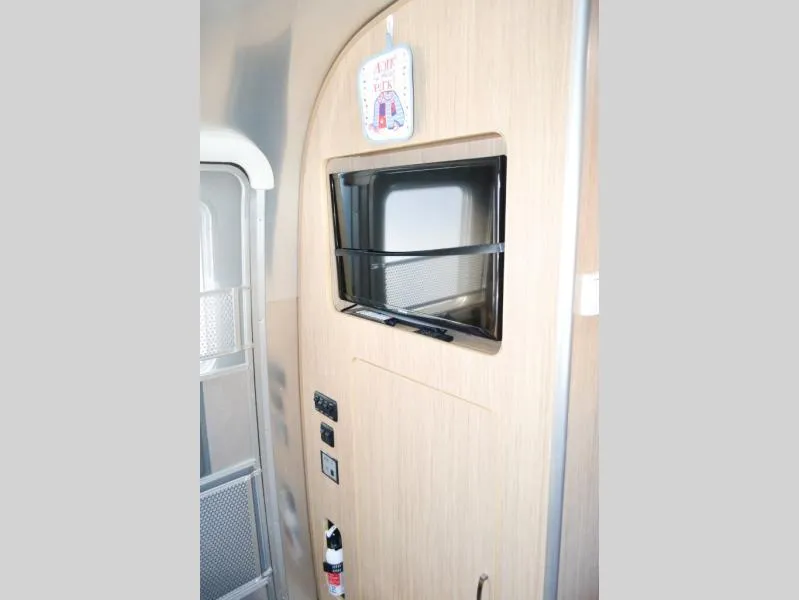 used Travel Trailers Other Flying Cloud for sale, in Titusville, FL Thumbnail 8