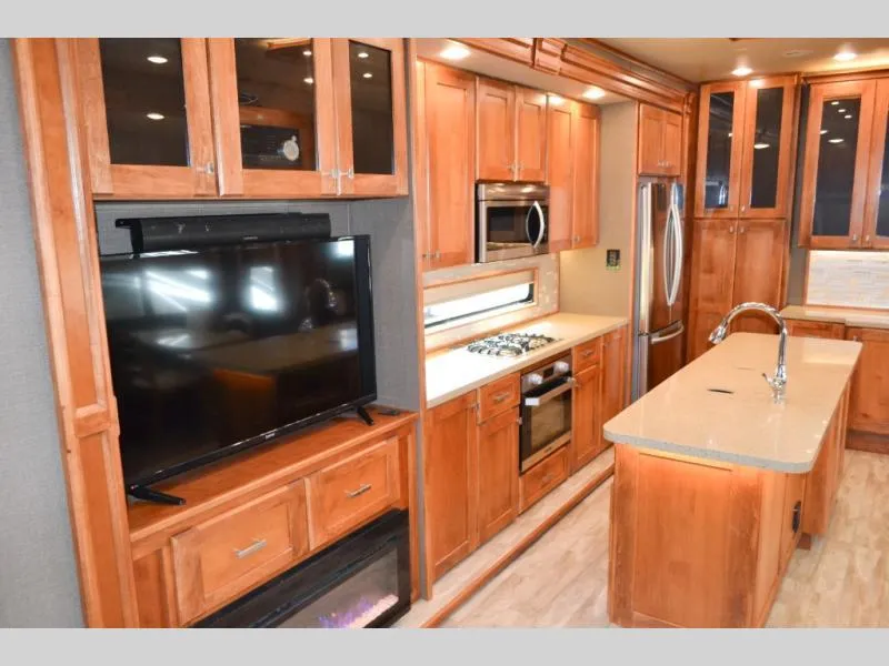 used Fifth Wheel Trailers Vanleigh RV Vilano for sale, in Titusville, FL Thumbnail 17