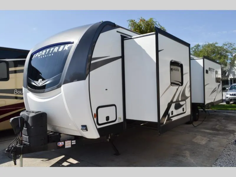 used Travel Trailers Venture SportTrek Touring Edition for sale, in Titusville, FL Thumbnail 3