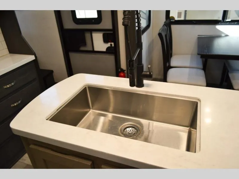 used Fifth Wheel Trailers Coachmen Brookstone for sale, in Titusville, FL Thumbnail 15