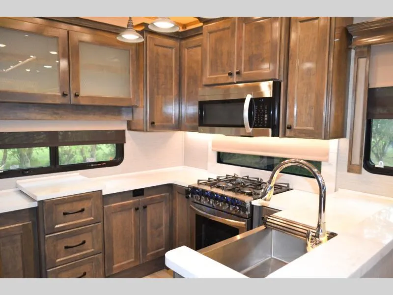 used Travel Trailers Vanleigh RV Beacon for sale, in Titusville, FL Thumbnail 8