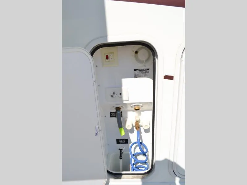 used Fifth Wheel Trailers Carriage Inc. Cameo for sale, in Titusville, FL Thumbnail 30