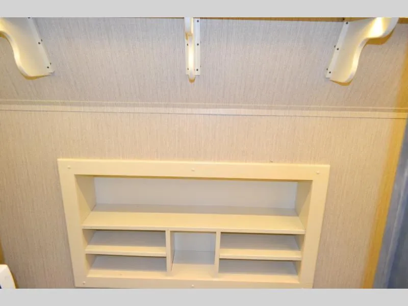 used Fifth Wheel Trailers Vanleigh RV Beacon for sale, in Titusville, FL Thumbnail 29