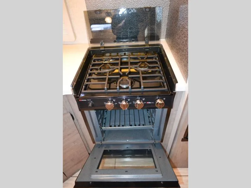 used Travel Trailers Lance Lance Travel Trailers for sale, in Titusville, FL Thumbnail 11