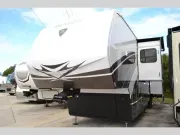 used Travel Trailers Vanleigh RV Beacon for sale, in Titusville, FL Thumbnail 3