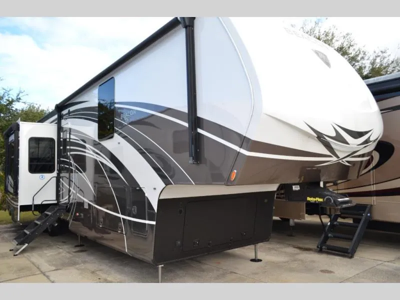 2022 VanLeigh RV 41LKB