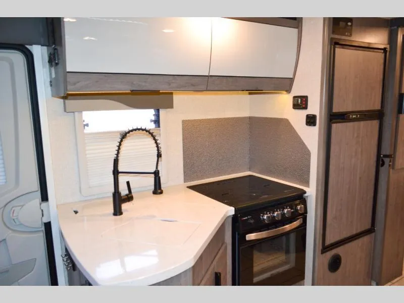 used Travel Trailers Lance Lance Travel Trailers for sale, in Titusville, FL Thumbnail 10