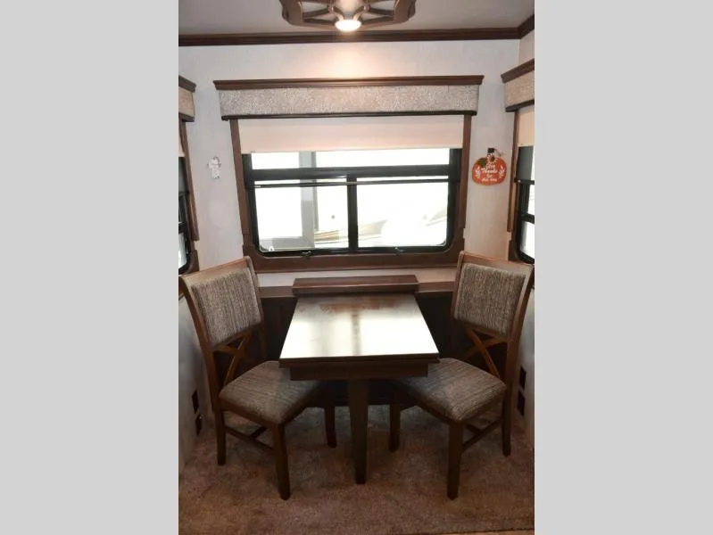 used Fifth Wheel Trailers Heartland RV Landmark 365 for sale, in Titusville, FL Thumbnail 16