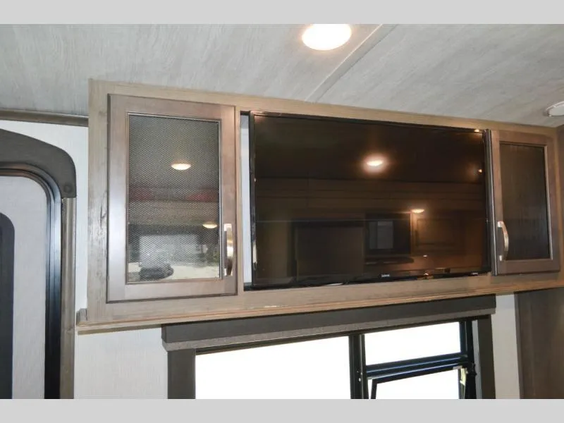 used Travel Trailers Keystone RV Cougar Half-Ton for sale, in Titusville, FL Thumbnail 7