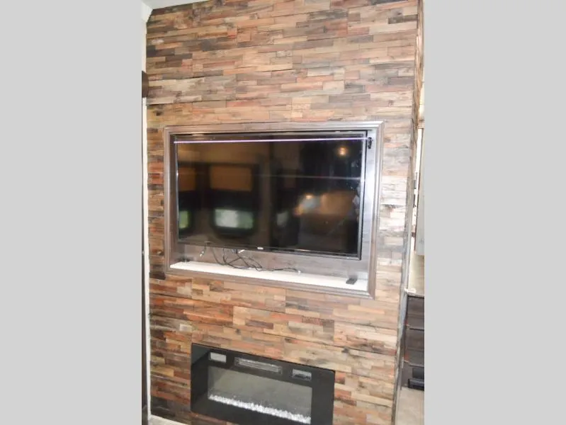 used Travel Trailers Forest River Cedar Creek Hathaway Edition for sale, in Titusville, FL Thumbnail 9