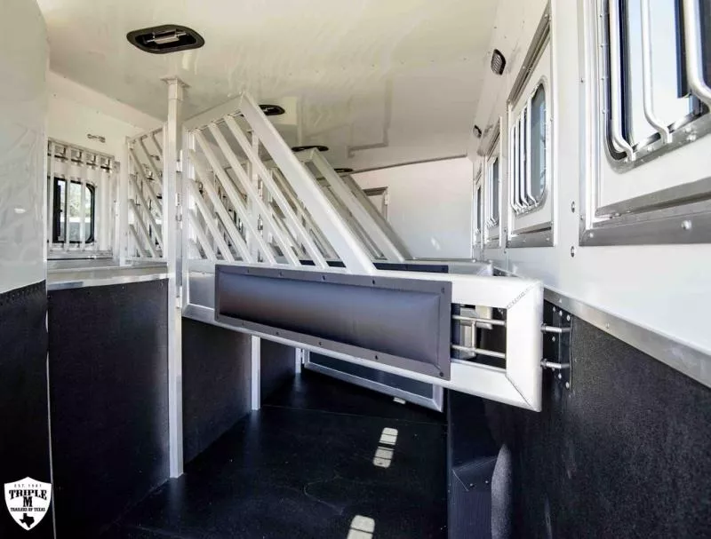 new Horse Trailers Lakota  for sale, in Willspoint, TX Thumbnail 38